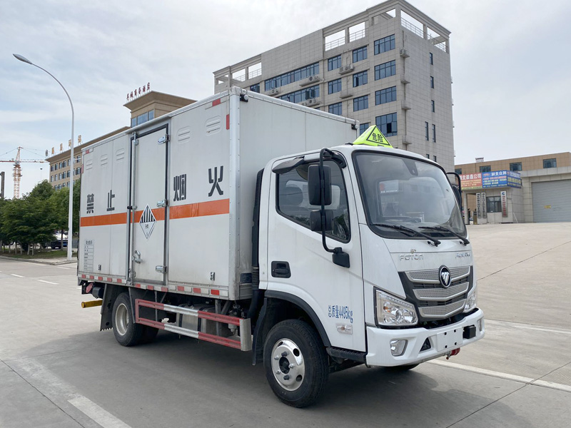 雜項危險物品廂式運輸車，運輸車，運輸車廠家，楚勝集團